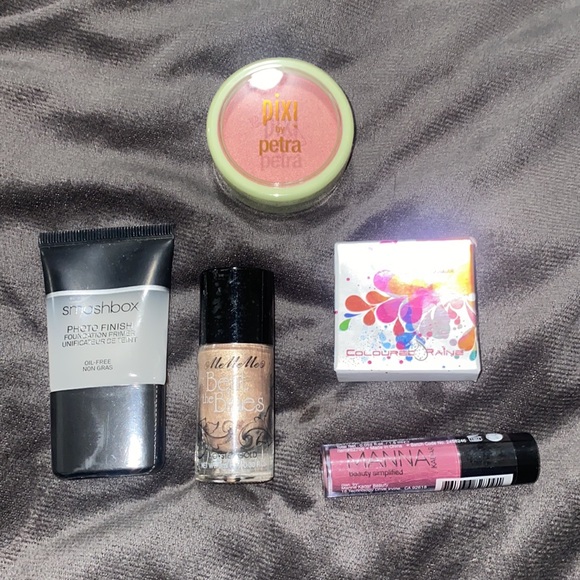 Smashbox Other - 🦋5 piece brand new makeup bundle!